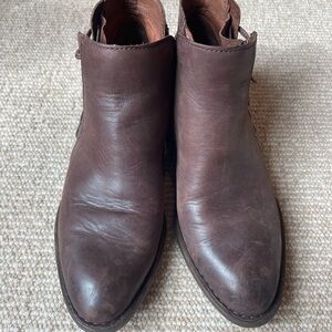 Born Women's Dark Brown Ankle Booties